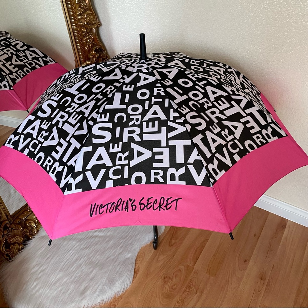 Victoria Secret Limited Edition 2012 Supermodel Umbrella